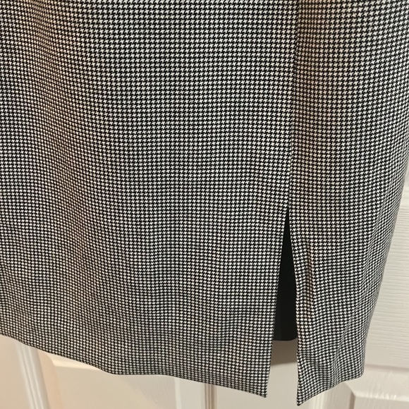 Fall Dress, Banana Republic, size 8 - Picture 9 of 12